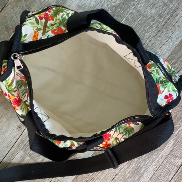 LESPORTSAC RARE LIMITED EDITION HULA Weekender Bag - Picture 5 of 5